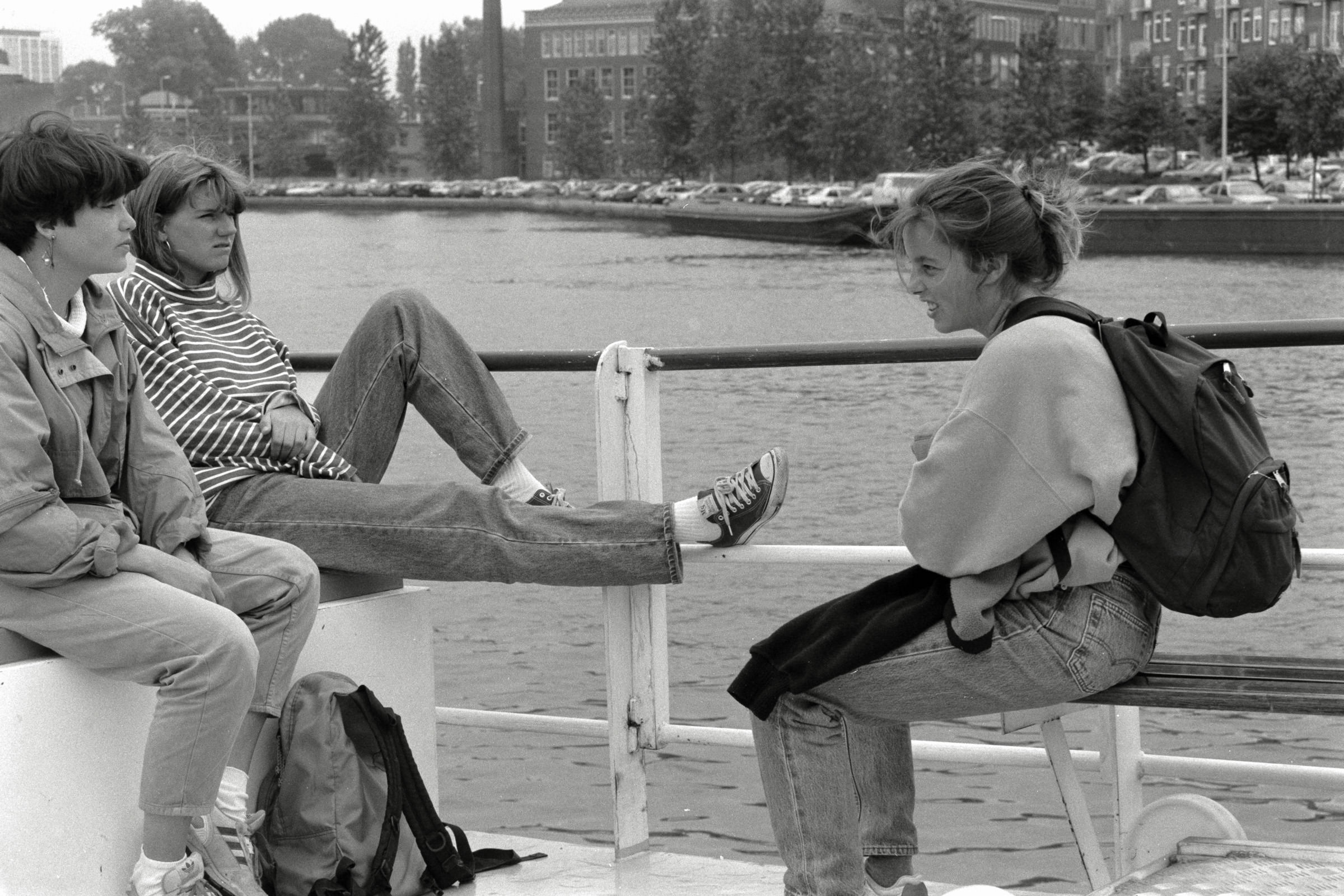 AHP F1992 06 001 sc250507 img30 NLP